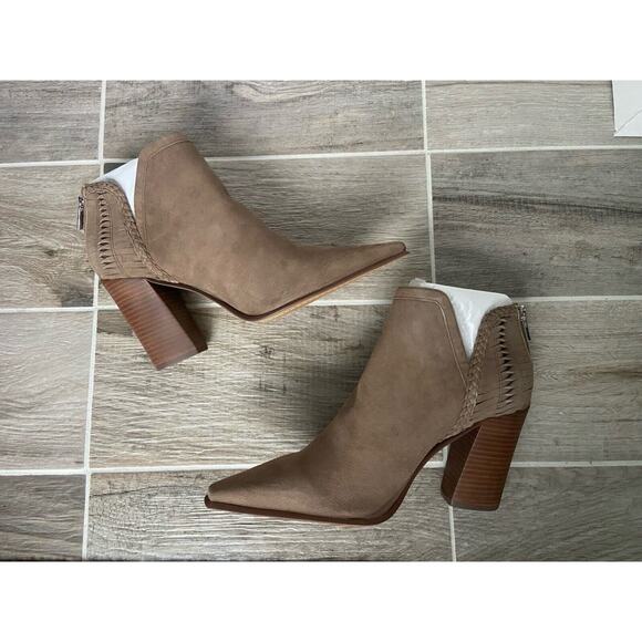 Vince Camuto Shoes - Women’s Vince Camuto Delsimba Heel Booties Taupe Suede Size 10M